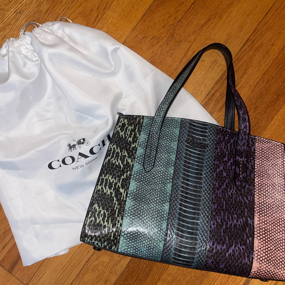 Multi-colored snake print Coach purse 💜💙💚🖤